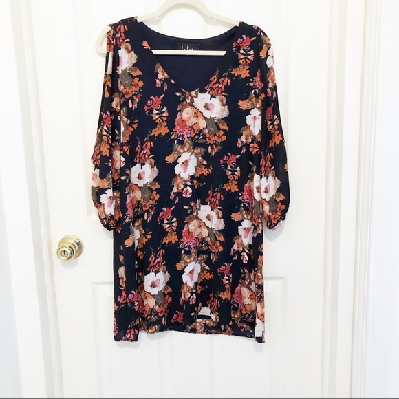 Lulu’s Floral Dress w/ Arm Slits - Picture 3 of 7